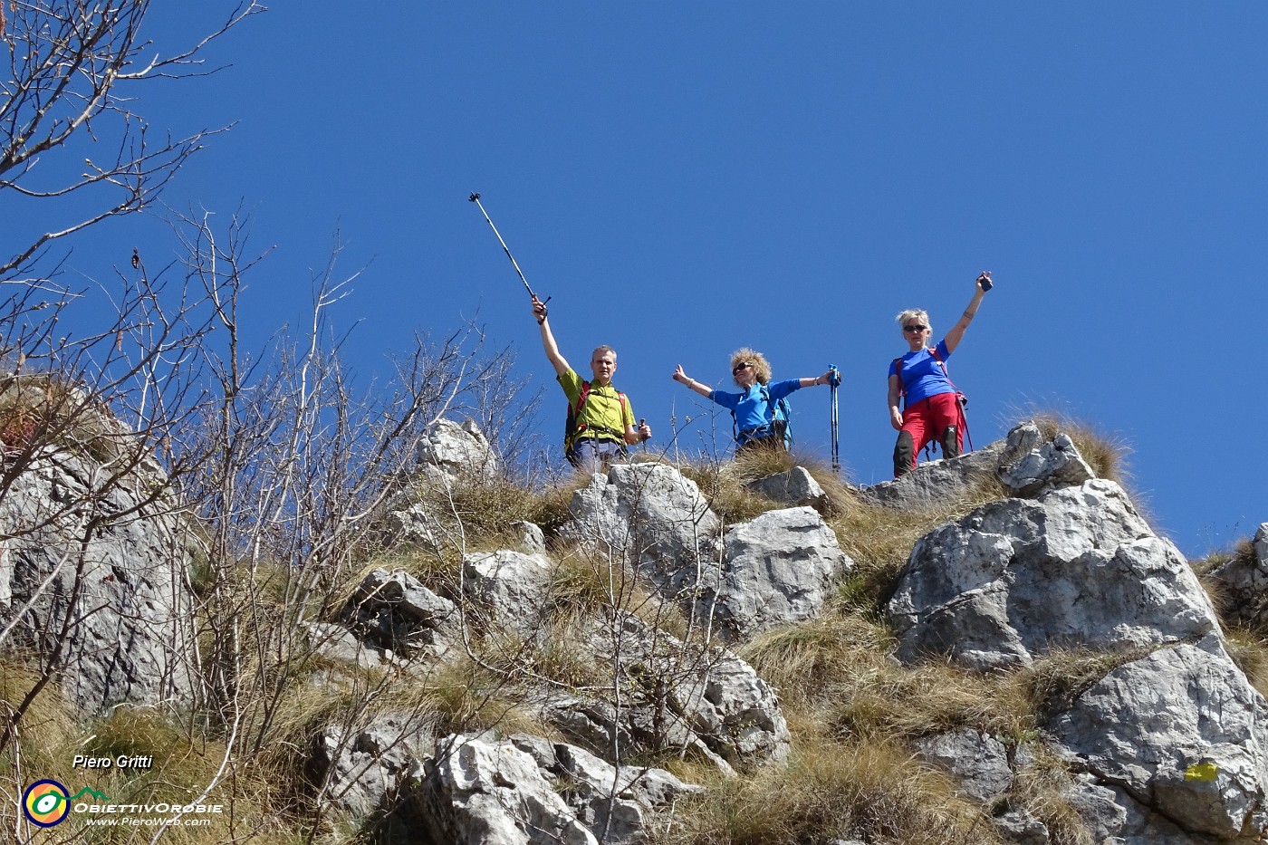 46 In vetta al Monte Ocone (1410 m).JPG